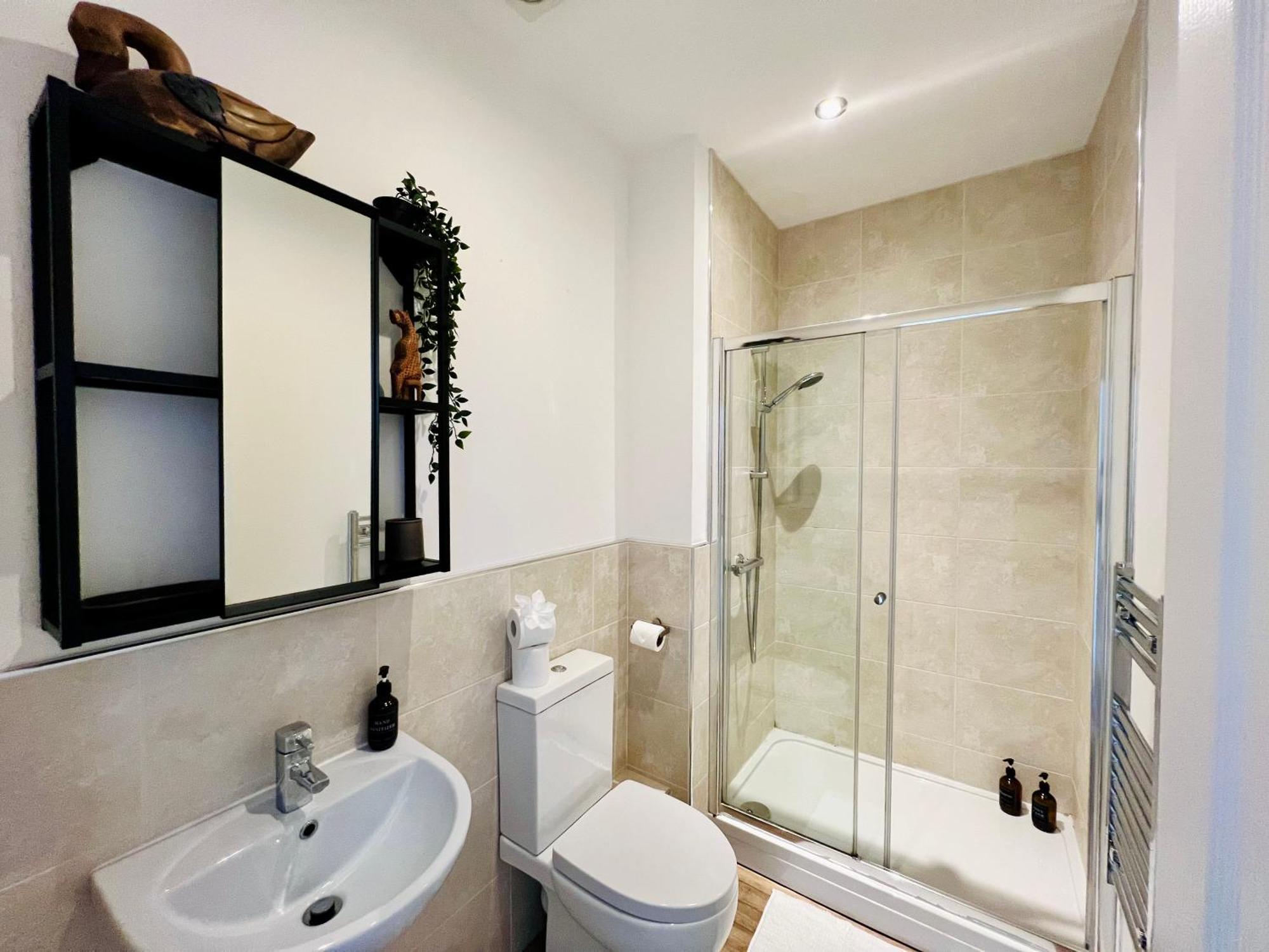Top Floor Double En-Suite Br Apartment Central Matlock マトロック エクステリア 写真